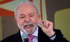 البرازيل تصعد وتمنع مستشار ترامب من دخول أراضيها