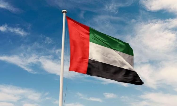 الإمارات تؤمن عودة نحو 500 من حاملي الإقامة الذهبية والمقيمين العالقين في الخارج