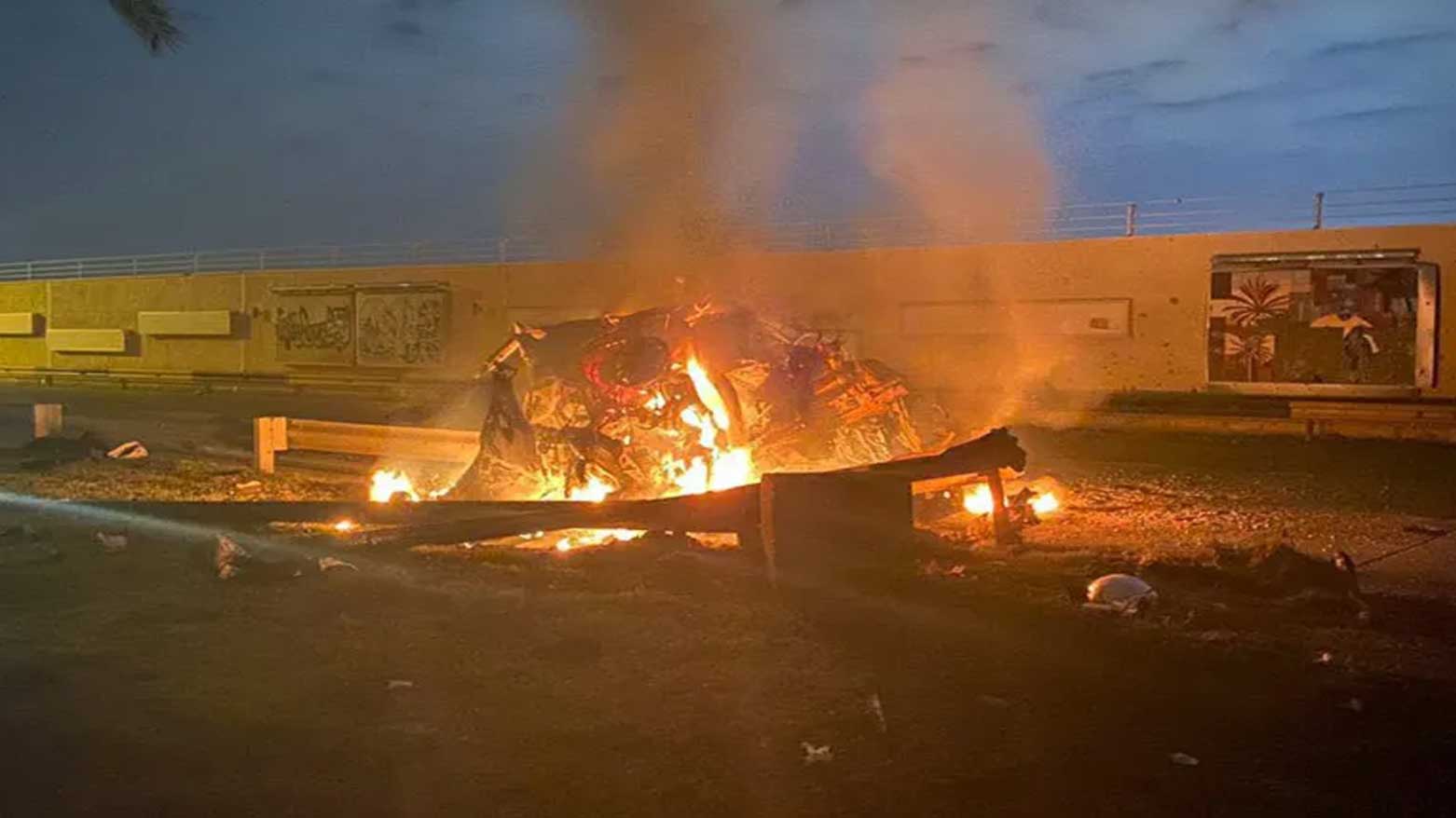 العراق: تعرض مطار بغداد الدولي ومحيطه إلى هجوم بـ 5 صواريخ وسقوط إصابات