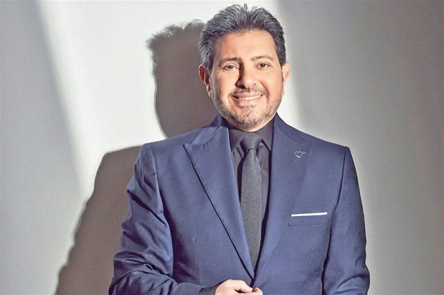 الإعلامي مصطفى الأغا يعلن عن تحسن الحالة الصحية للفنان هاني شاكر