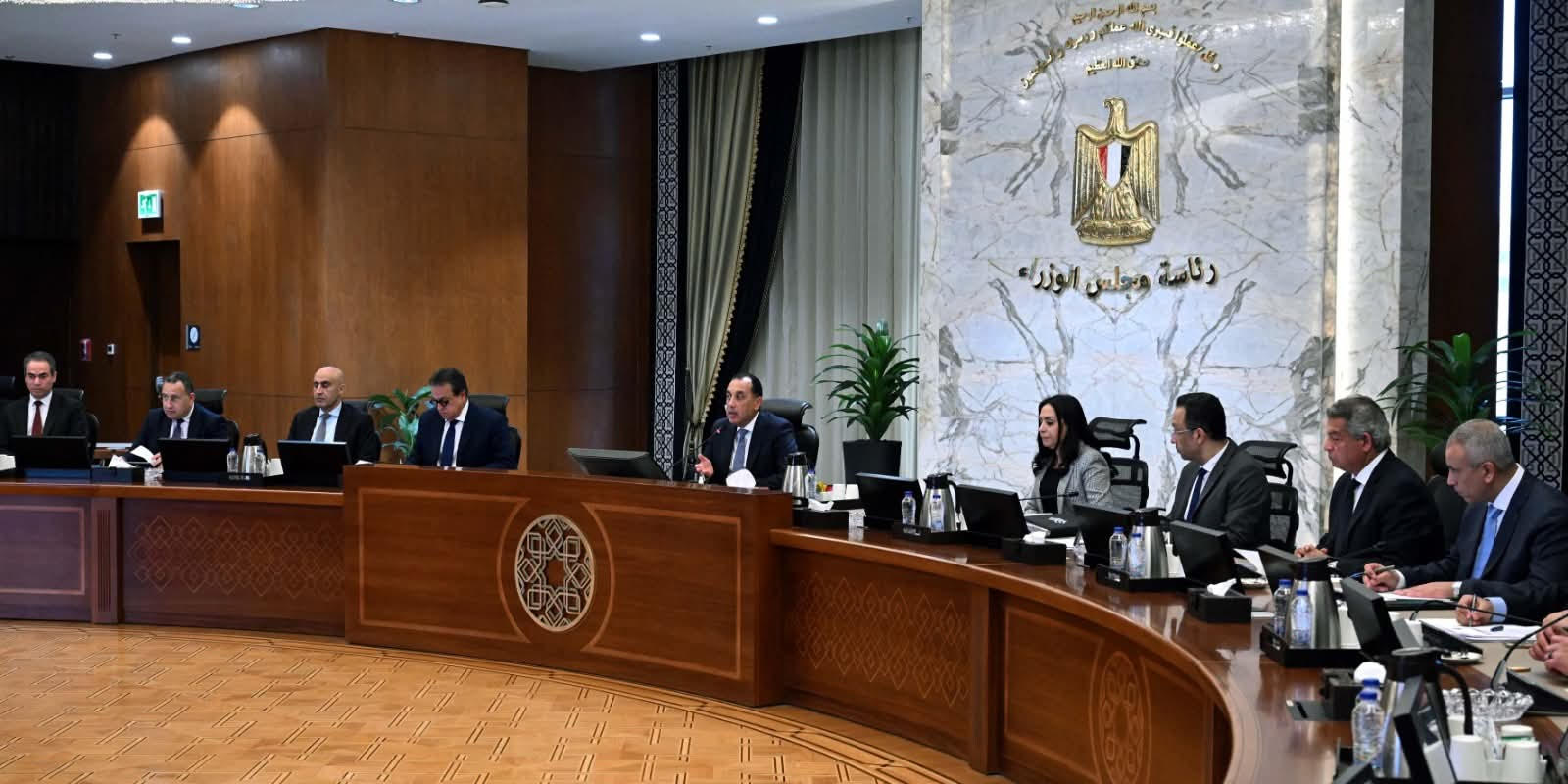 رئيس الوزراء يُتابع إجراءات مواجهة مخاطر المنصات والألعاب الإلكترونية لحماية النشء