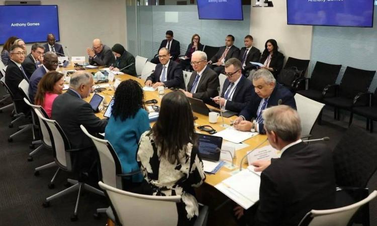 “حسين عيسى” يشارك في عدد من الاجتماعات واللقاءات بحضور وفد حكومي رفيع المستوى