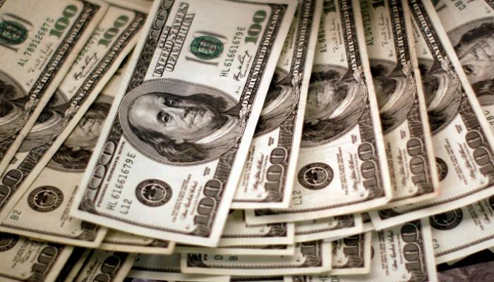 الدولار يواصل التراجع في مصر والجنيه يعزز مكاسبه مع بداية الأسبوع