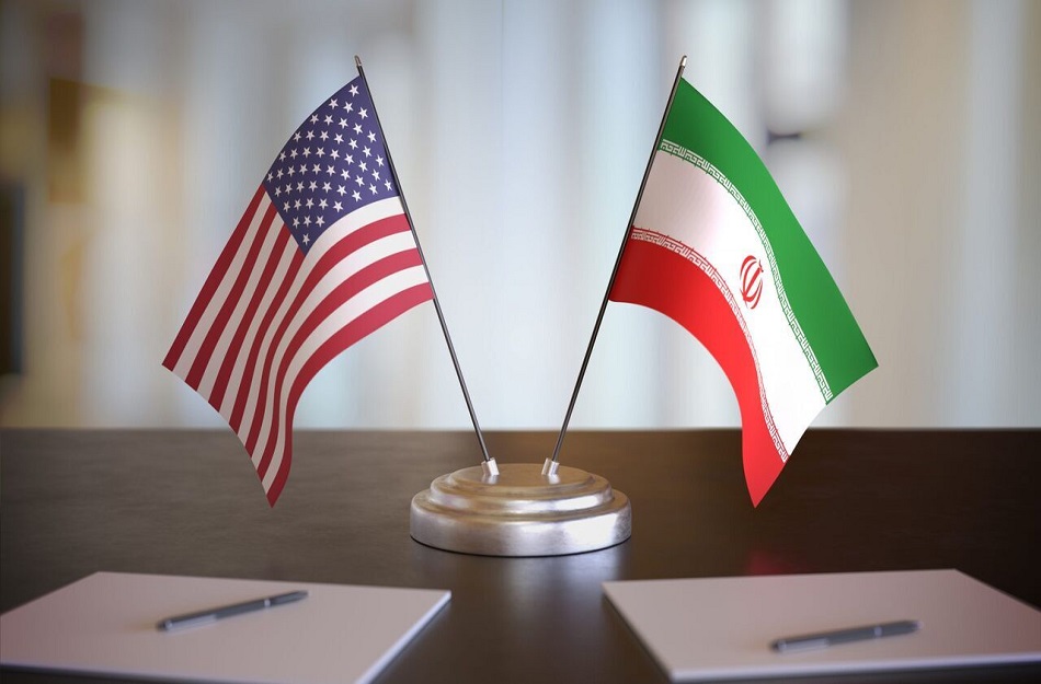 ترامب يطالب بفرض رسوم جمركية على إيران