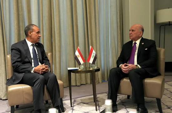 وزير الخارجية المصري لنظيره العراقي: نرفض التدخلات الخارجية وندعم استقرار العراق ومسار التفاوض الأميركي الإيراني