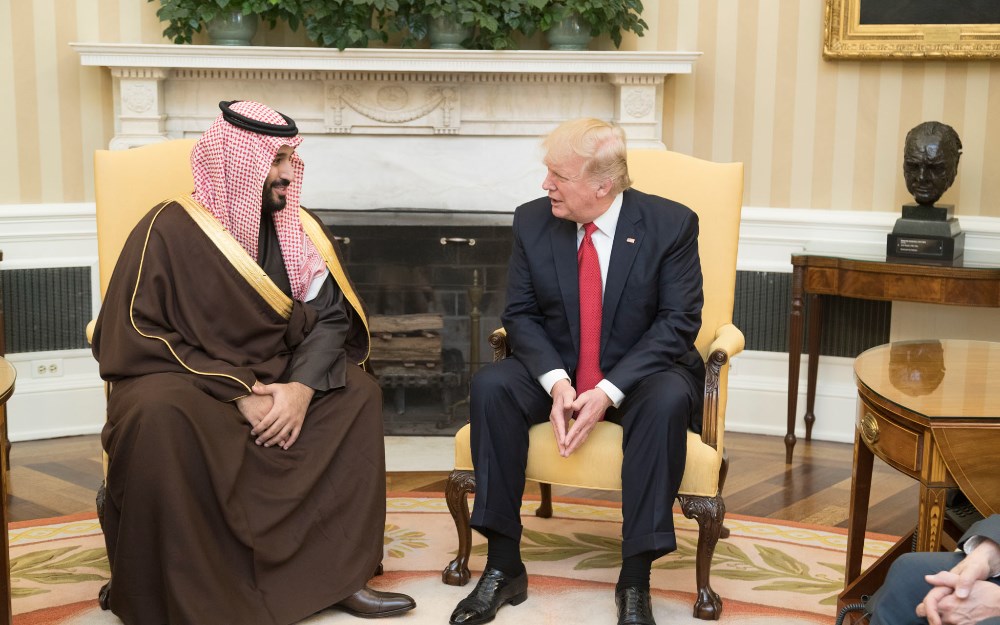 محمد بن سلمان يبحث مع ترامب تطورات المنطقة ويدعو إلى خفض التصعيد