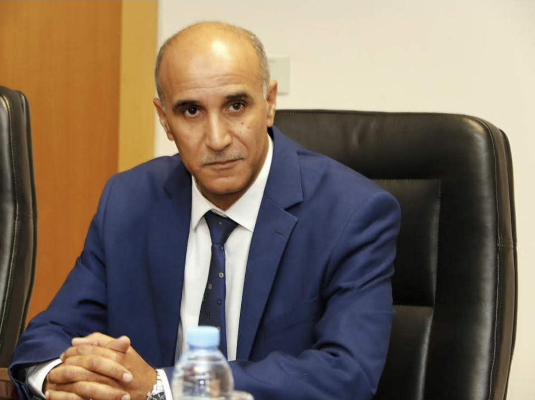 الرئيس الجزائري ينهي مهام الأمين العام لوزارة الاتصال في الجزائر بشكل مفاجىء