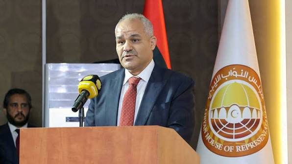 استقالة محافظ مصرف ليبيا المركزي وسط أزمة اقتصادية متفاقمة