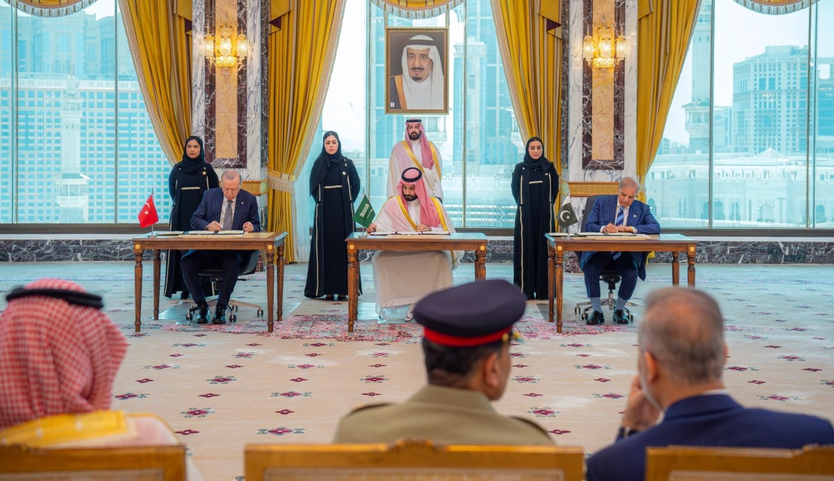 توقيع اتفاقية “مكة للدفاع المشترك” بين السعودية و تركيا و باكستان