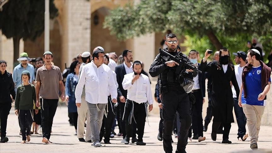 نحو 100 مستوطن يقتحمون الأقصى بحماية إسرائيلية بالتزامن مع «يوم الغفران»