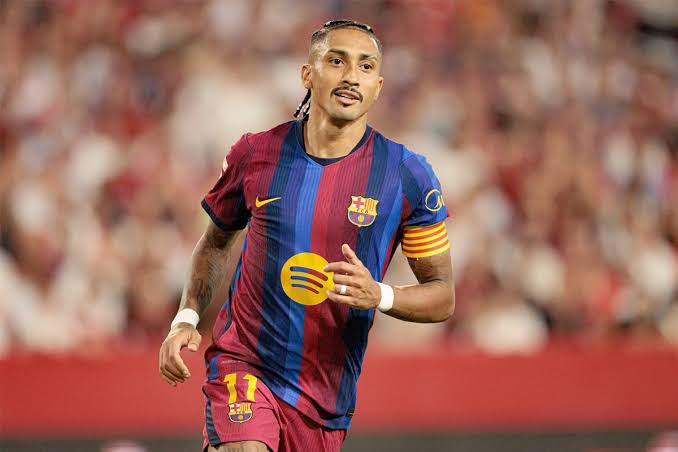 رافينيا ينطلق بقوة في الليجا ويتجاوز رقم ميسي ويضع رباعي ريال مدريد خلفه