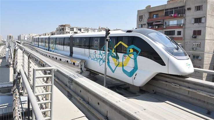 النقل: خصم 60% للطلاب على المونوريل وLRT وتقليل زمن التقاطر إلى 9 دقائق