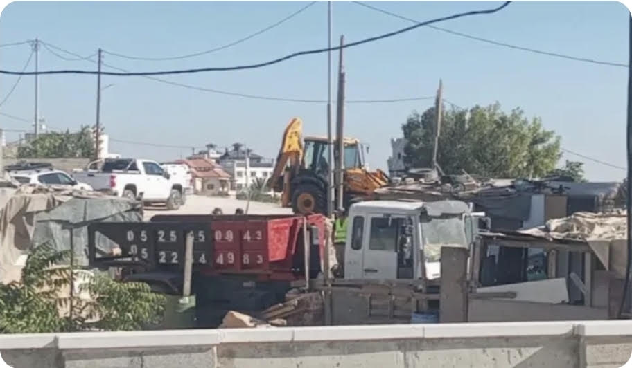 الاحتلال الإسرائيلي يهدم منشآت سكنية وزراعية في بلدة عناتا