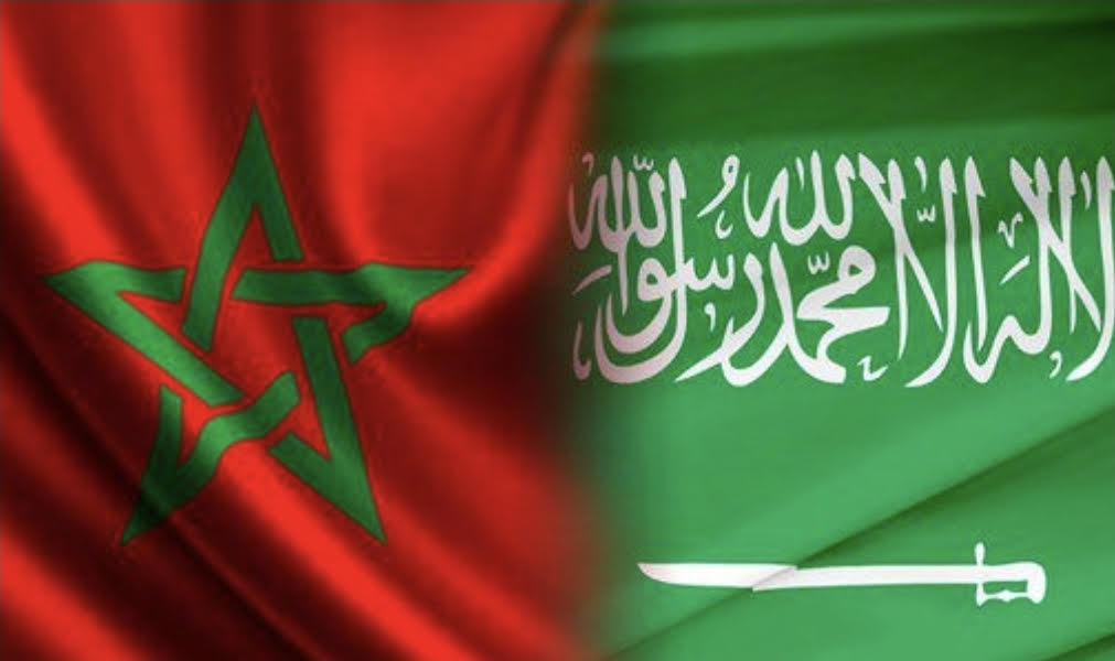 المغرب يجدد تضامنه مع السعودية ويدعو لحماية الملاحة في باب المندب وهرمز