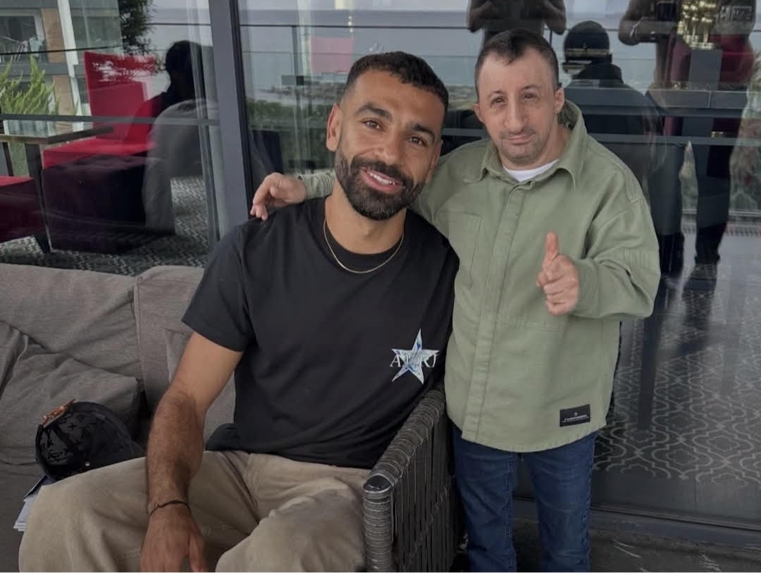 كوكسال بابا يلتقي محمد صلاح قبل مواجهة طرابزون سبور وجالاتا سراي