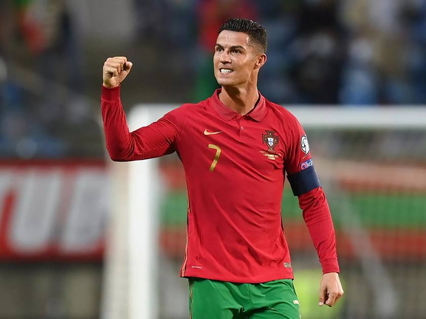 «خيانة» تشعل أزمة رونالدو مع البرتغال… قائد المنتخب يغادر المعسكر وعقوبة محتملة تصل إلى 6 أشهر