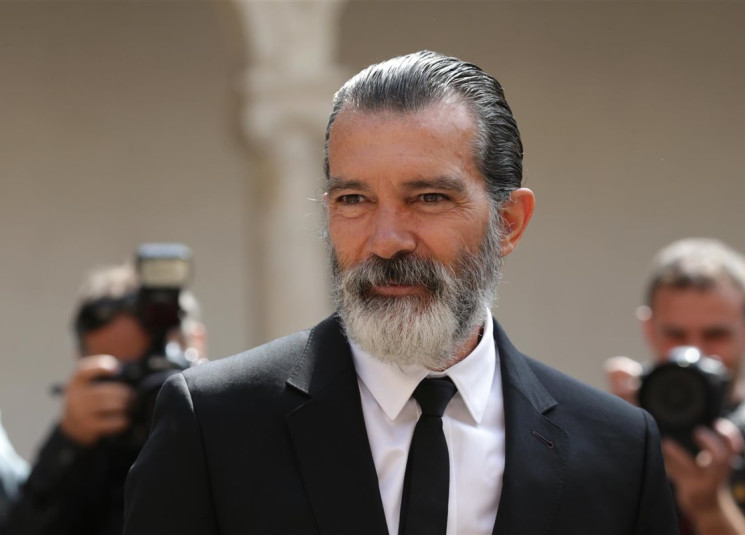 أنطونيو بانديراس يجسد شخصية «كورتيس» في فيلم جديد يوظف تقنيات الذكاء الاصطناعي