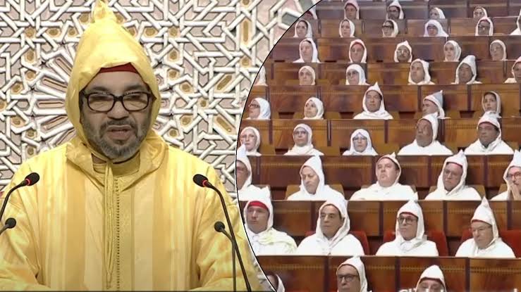 الملك محمد السادس في خطابه خلال افتتاح السنة التشريعية الجديدة: نموذج التعاون في مجال الهجرة أصبح متجاوزا… والشراكة مع إسبانيا لن تكون محل ضغط أو ابتزاز