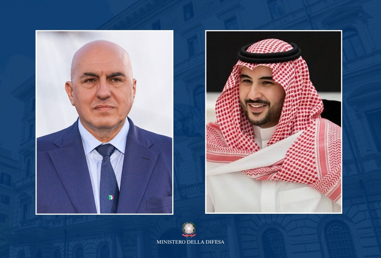 وزيرا الدفاع الإيطالي والسعودي يستعرضان التعاون المشترك بين البلدين